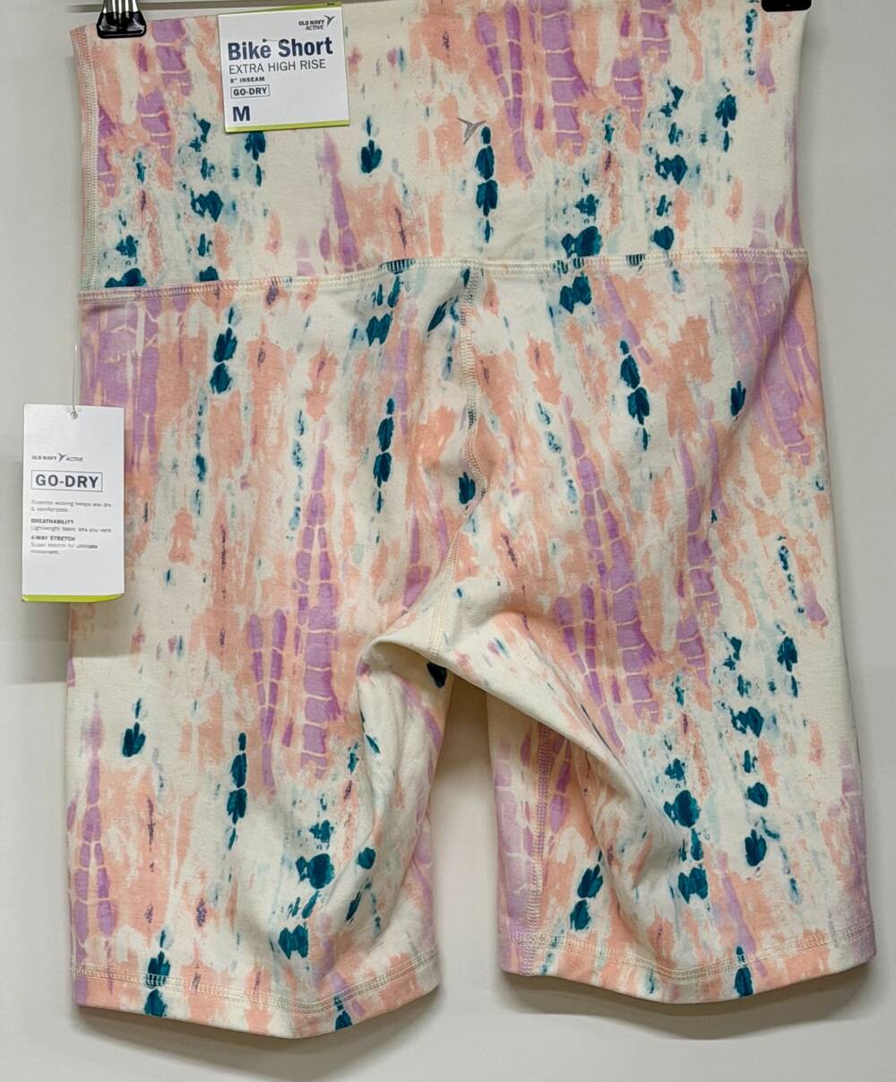 Old Navy Go Dry- Dry Fit High Waist Biker Shorts Size M - Picture 3 of 5